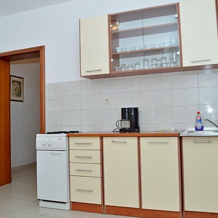 Apartments Macak Novalja Exterior foto